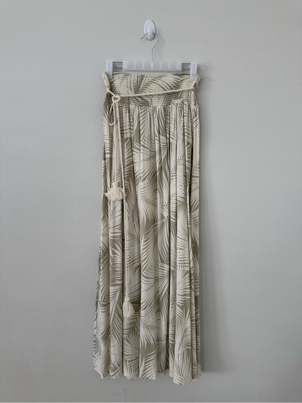 Forever 21 Cream and Taupe Palm-Print Maxi Skirt with Tassel Tie